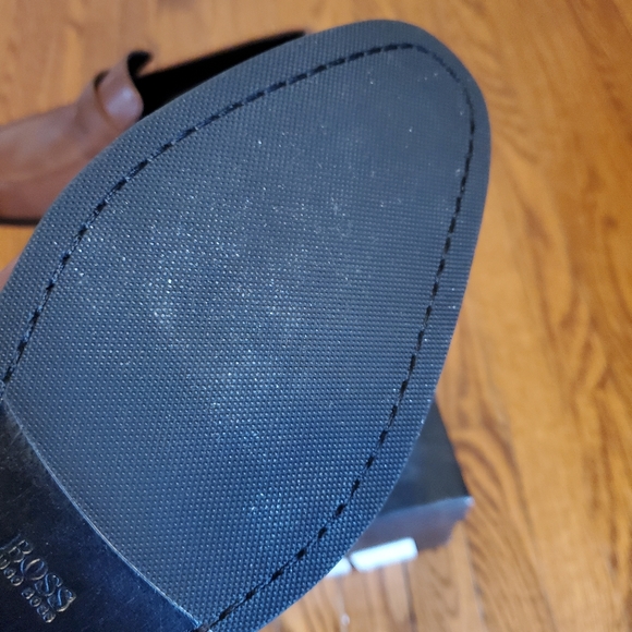 NEW Hugo Boss Kensington Loafer size 6 but fit like a size 9.  Brand New - Picture 5 of 9